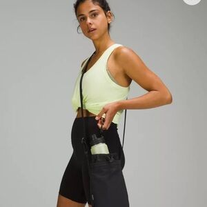 Lululemon water bottle crossbody